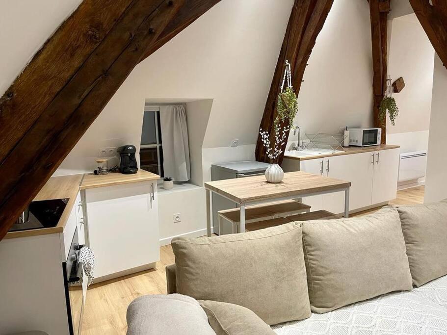 Appartement Cosy Centre Ville Saint-Amand-Mont-Rond Екстериор снимка