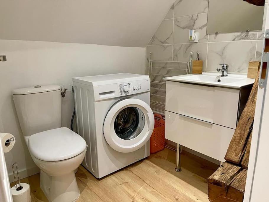 Appartement Cosy Centre Ville Saint-Amand-Mont-Rond Екстериор снимка